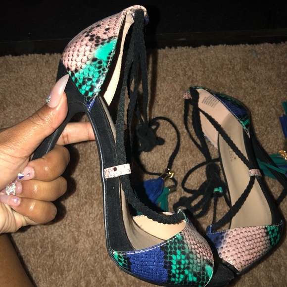 🥰 - Picture 3 of 3